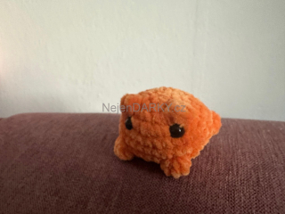 Malá žabka oranžová
